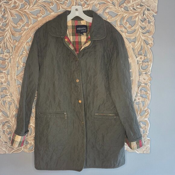 Bernardo Jackets & Blazers - Bernardo homestead olive green quilted plaid lined jacket size Large Cabincore